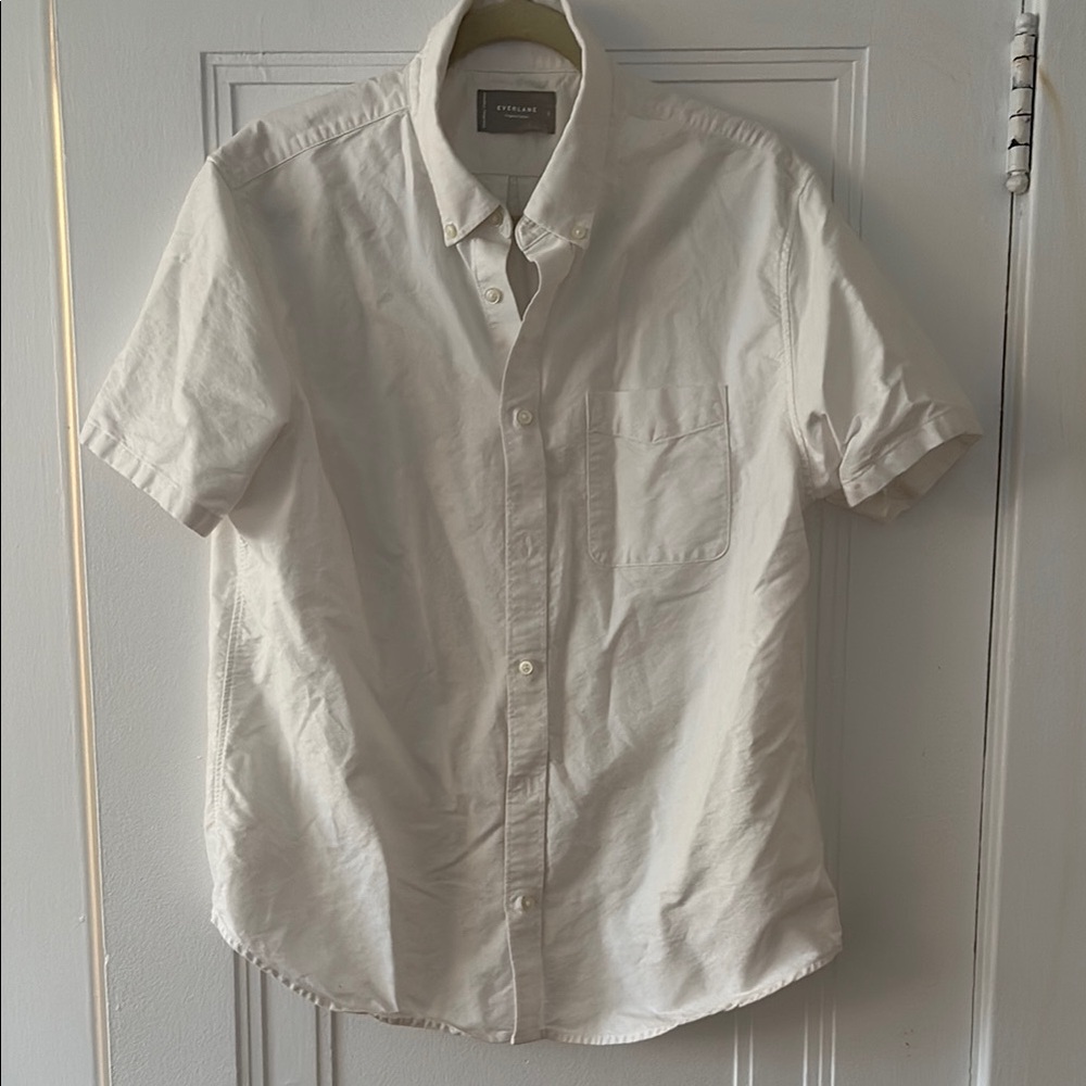 Everlane Men’s size large Cream Short Sleeve Shirt